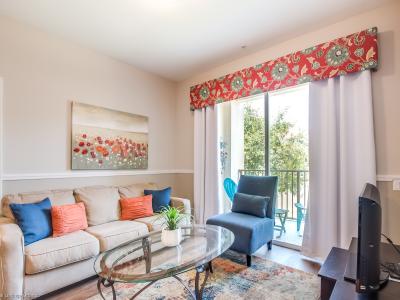 Spacious 3-bedroom condo with exquisite furnishings