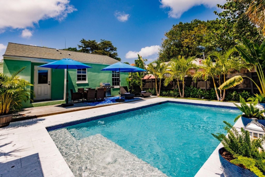 Key Lime Cottage | 2 BD/1 BA with private pool